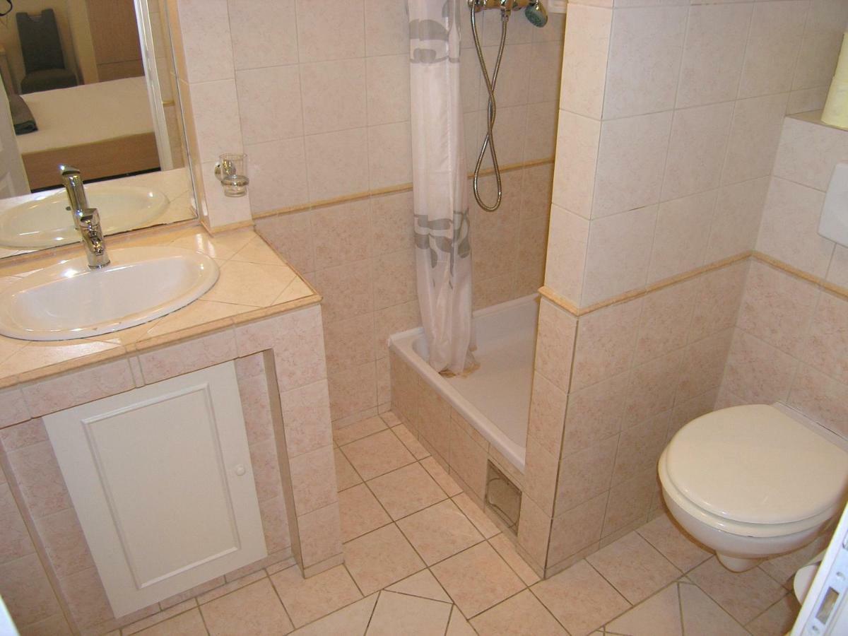 Apartment Damijan Krk Town Exterior photo