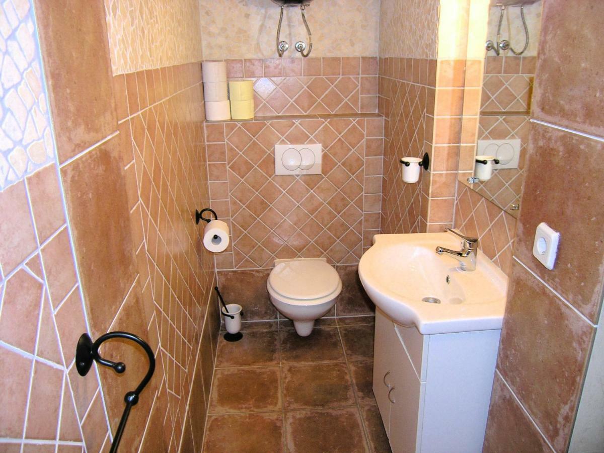 Apartment Damijan Krk Town Exterior photo