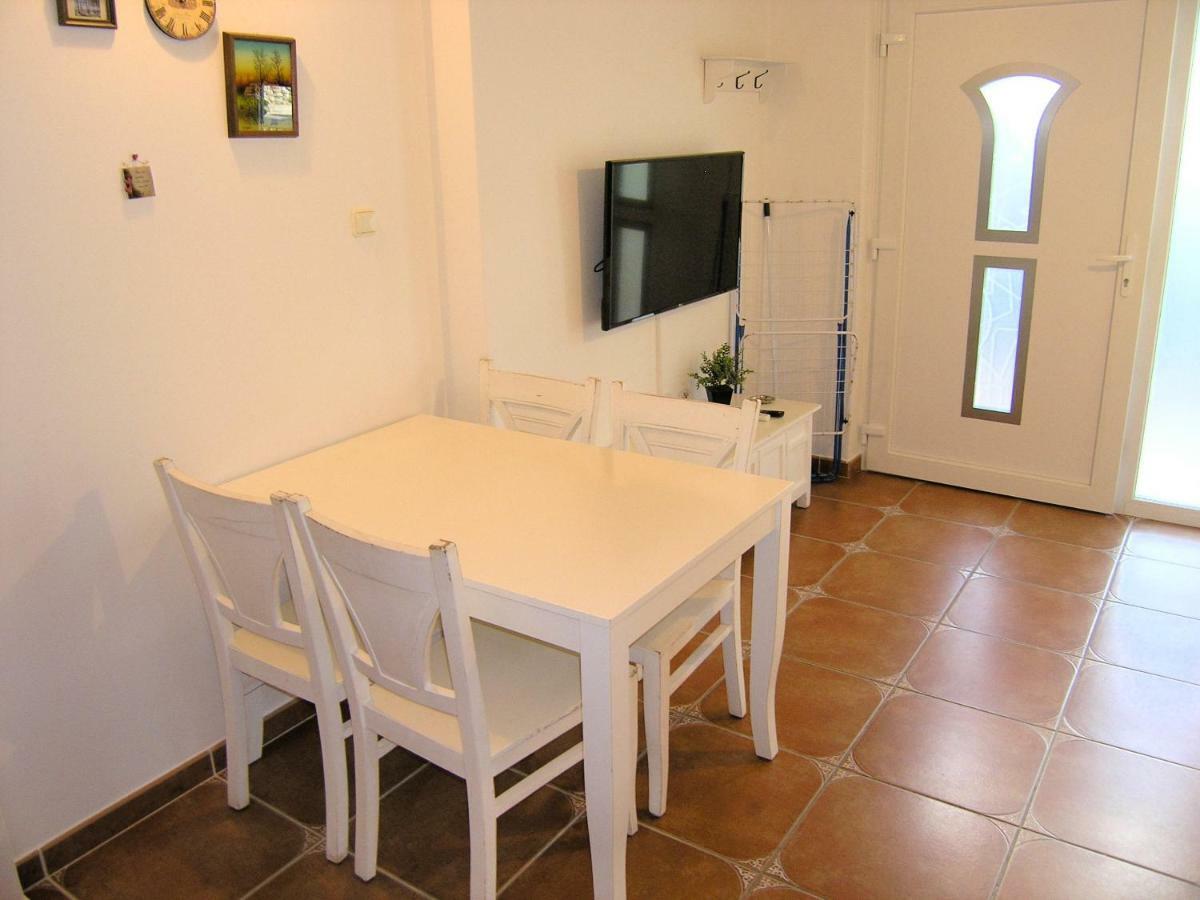Apartment Damijan Krk Town Exterior photo